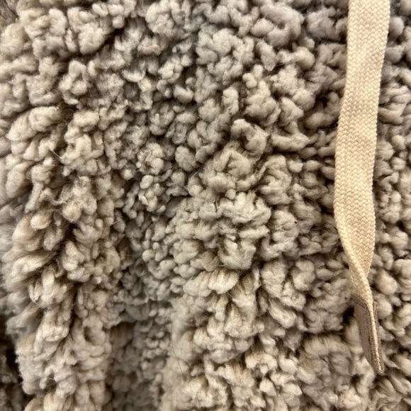 Thread & Supply Pullover - Picture 2 of 4